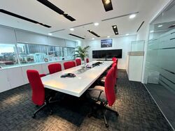Gateway West (D7), Office #587565921